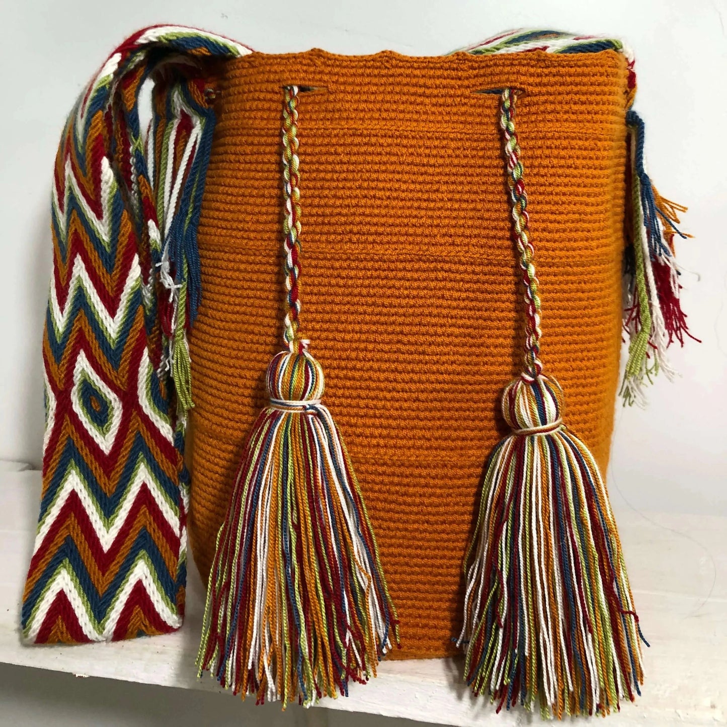 Elevate Your Style with the Aqua Dreams Wayuu Bag – A Masterpiece of Artisanal Craftsmanship.